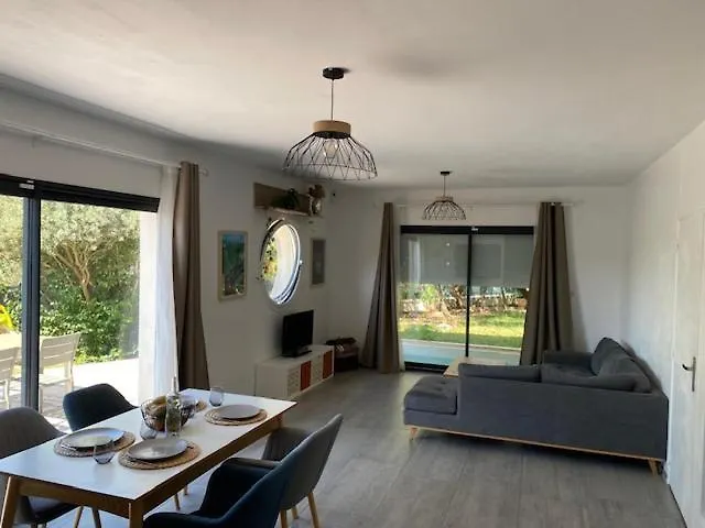 De Standing Avec Piscine Et Climatisation Villa Quissac (Gard)